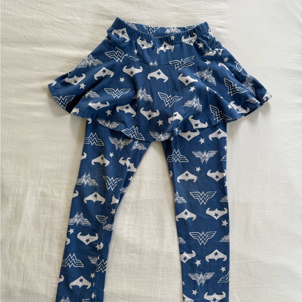Hanna Andersson Wonder Woman skirted leggings size 120cm 6-7